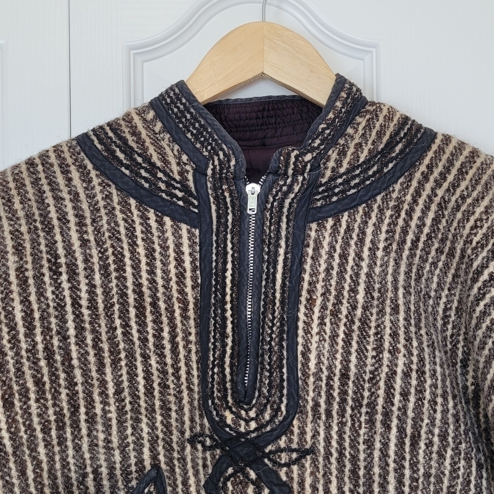 Vintage Lined Wool Cape - Picture 7 of 9